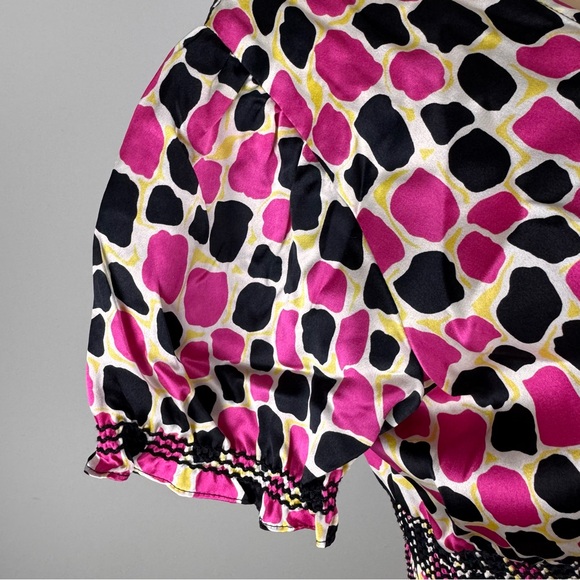 INC International Concepts Silk Blouse Sz 6 Smocked V-Neck‎  Giraffe Pattern - Picture 14 of 14